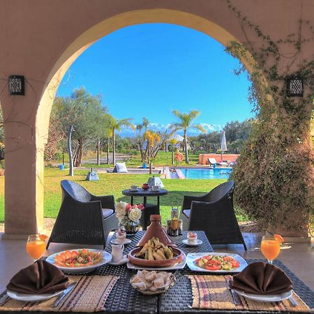 Villa Marco Au Jardin Des Senteurs El Ain Bagian luar foto