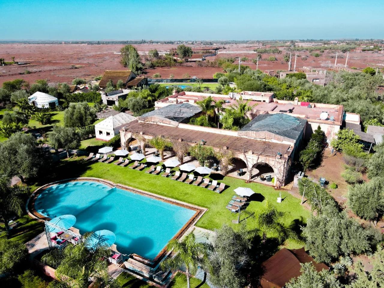 Villa Marco Au Jardin Des Senteurs El Ain Bagian luar foto