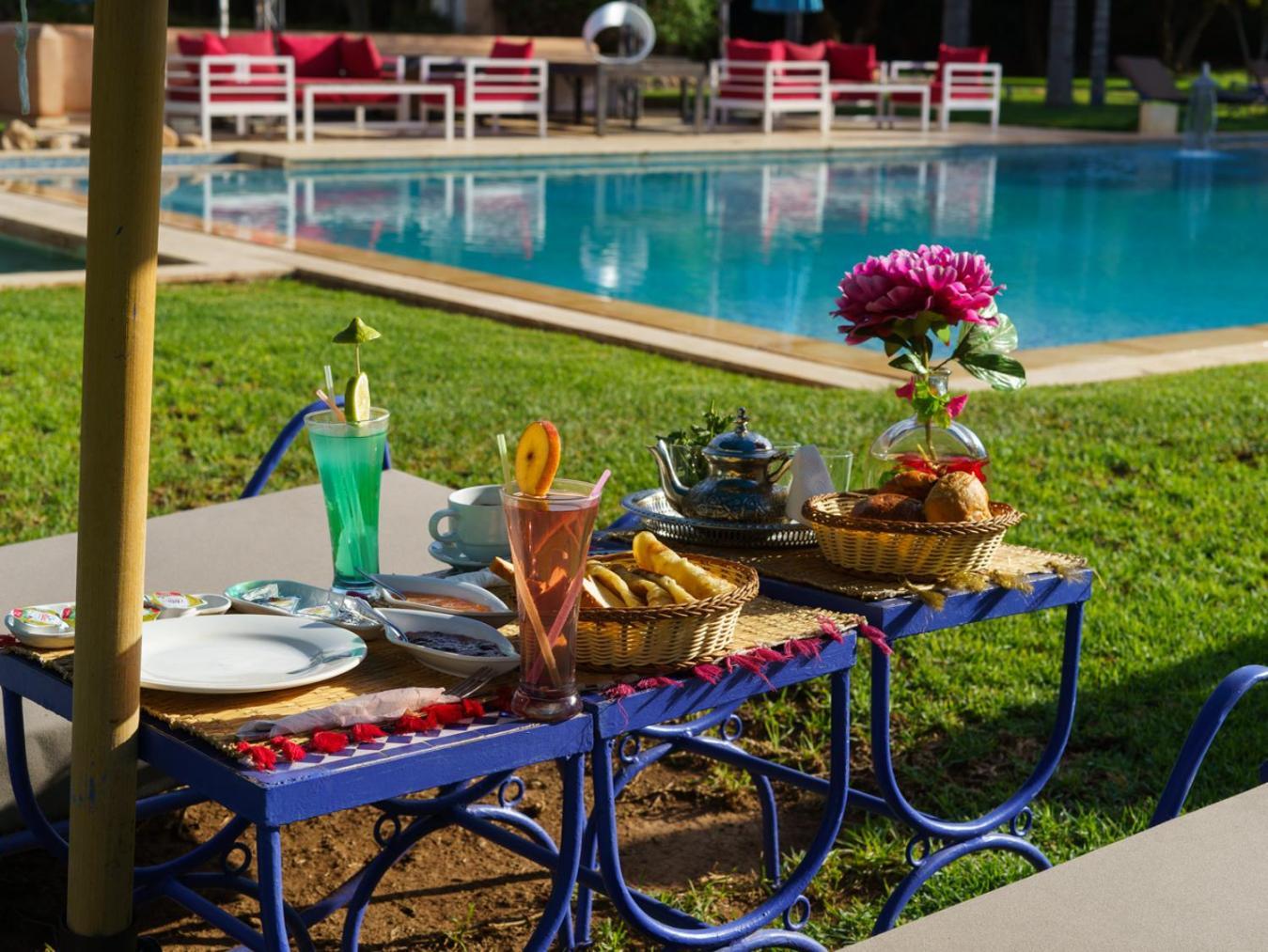 Villa Marco Au Jardin Des Senteurs El Ain Bagian luar foto