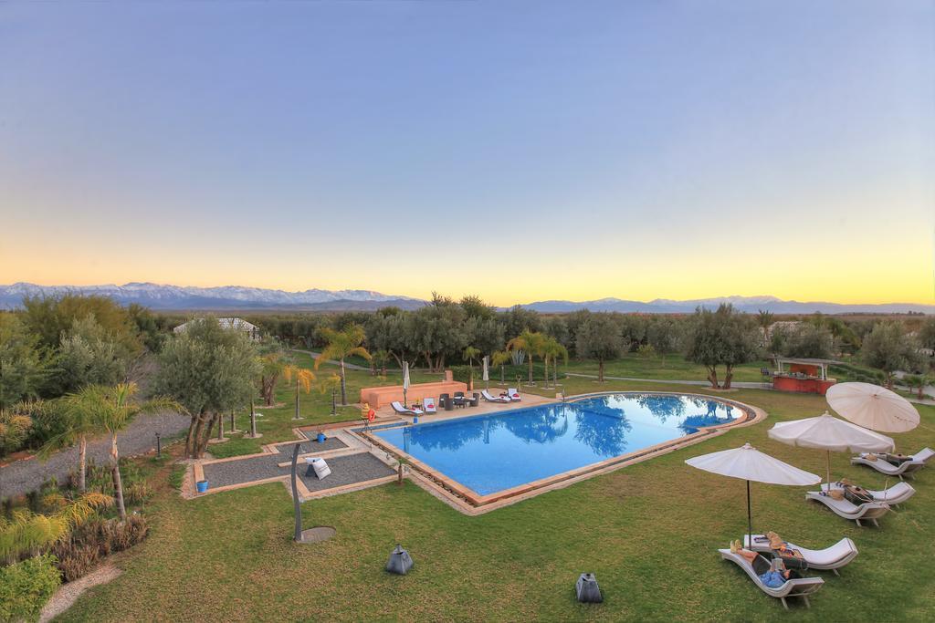 Villa Marco Au Jardin Des Senteurs El Ain Bagian luar foto
