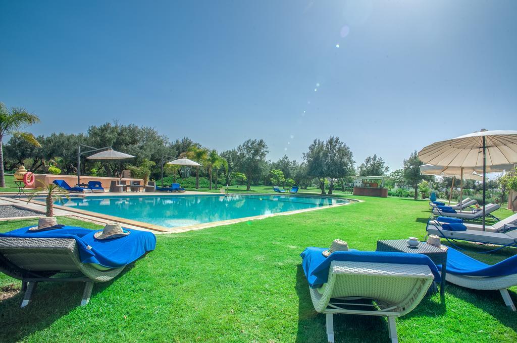 Villa Marco Au Jardin Des Senteurs El Ain Bagian luar foto