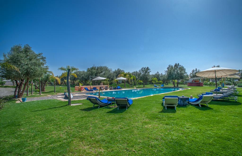 Villa Marco Au Jardin Des Senteurs El Ain Bagian luar foto