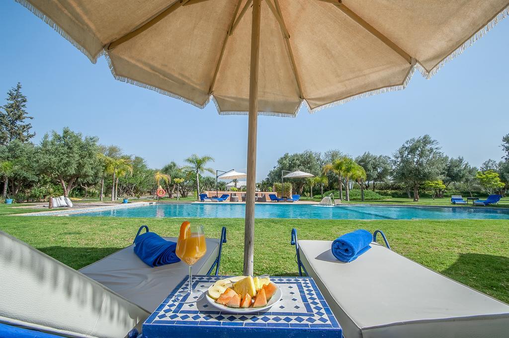 Villa Marco Au Jardin Des Senteurs El Ain Bagian luar foto