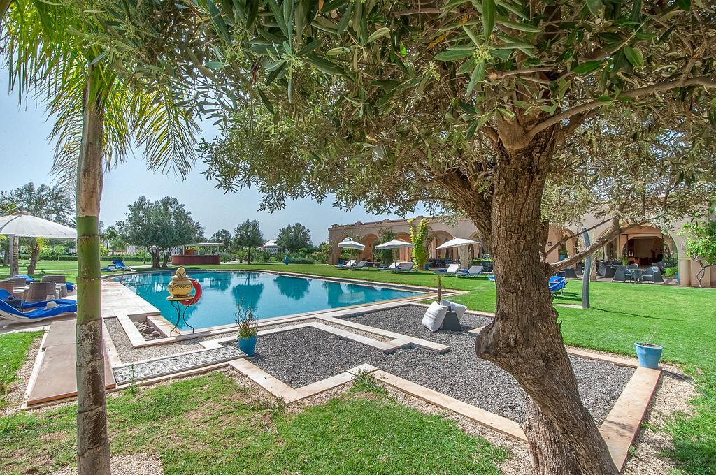 Villa Marco Au Jardin Des Senteurs El Ain Bagian luar foto